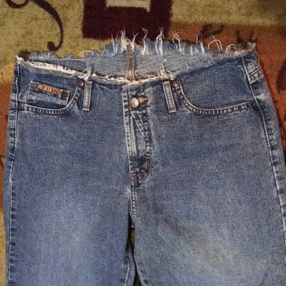 Absolutely adorable LEI DENIM CAPRI'S, size 11 - Picture 2 of 7